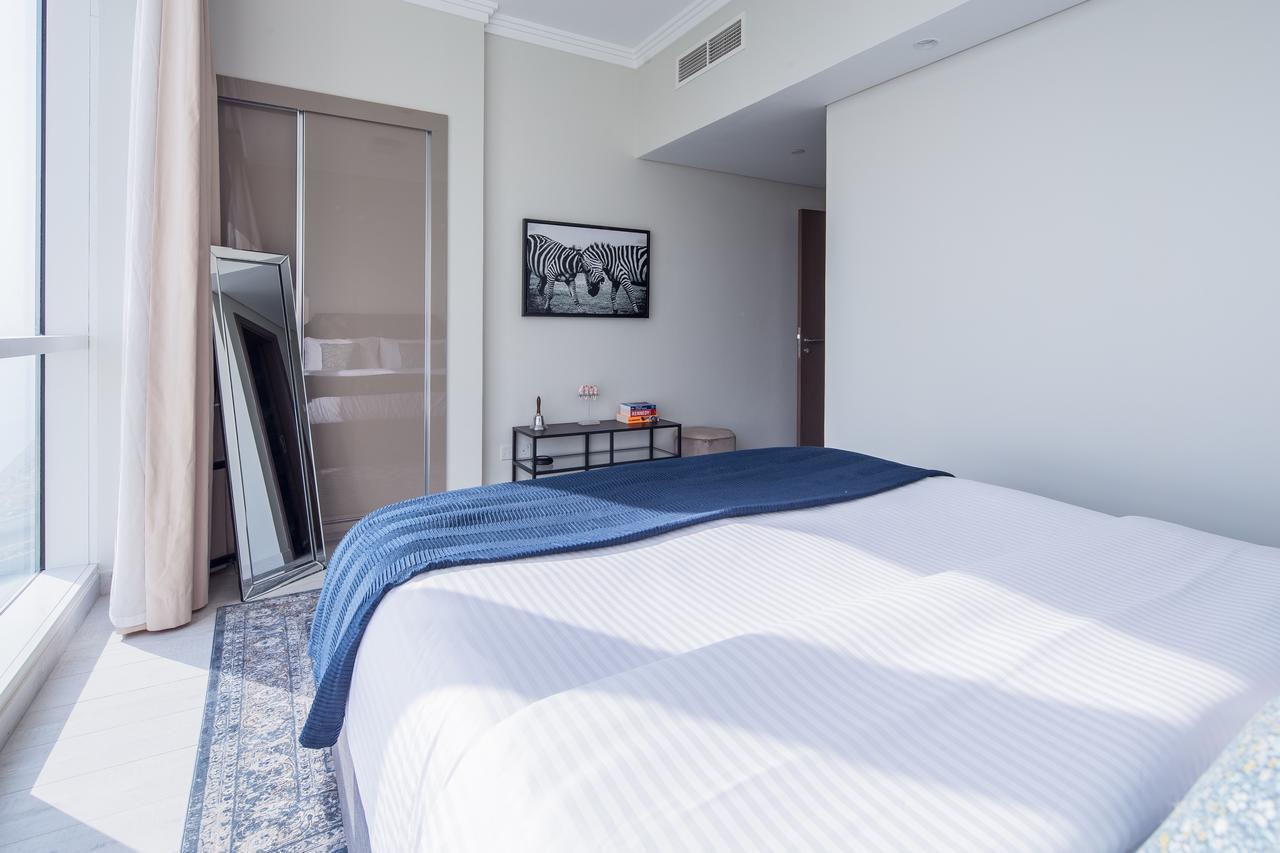 Frank Porter - Al Bateen Residence Dubai Buitenkant foto