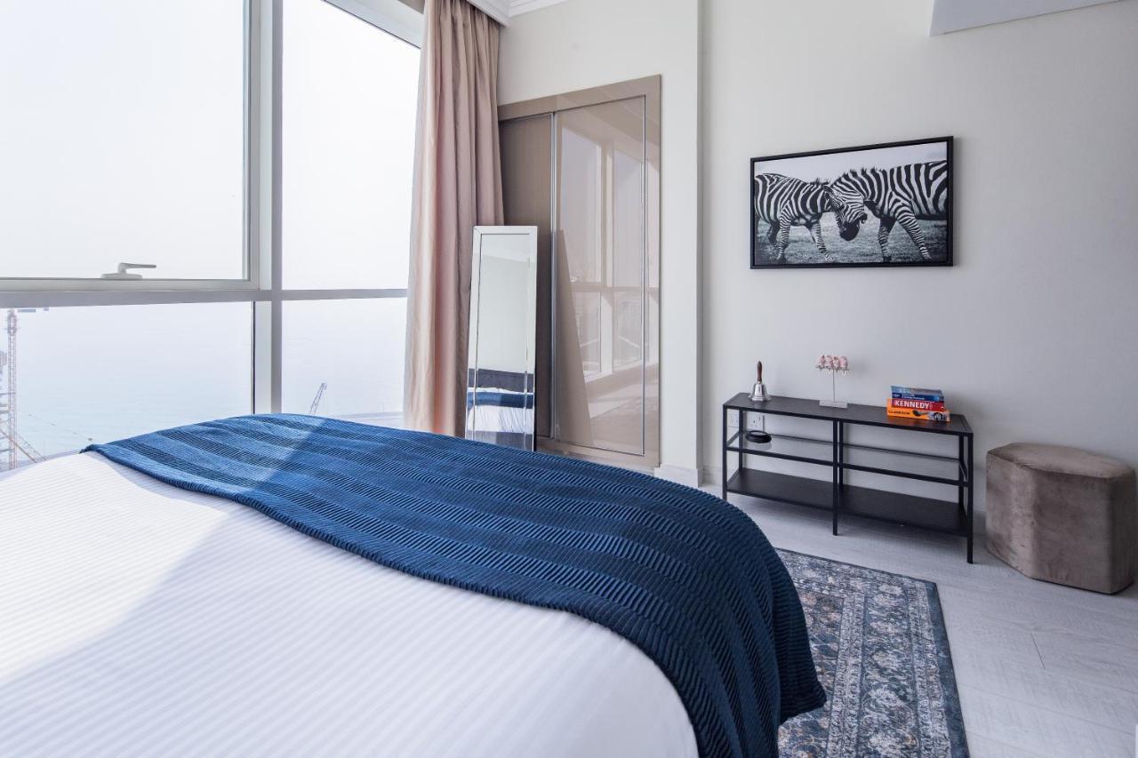 Frank Porter - Al Bateen Residence Dubai Buitenkant foto