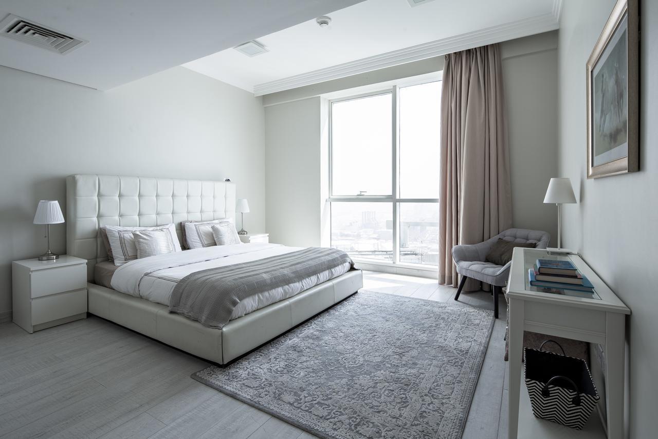 Frank Porter - Al Bateen Residence Dubai Buitenkant foto